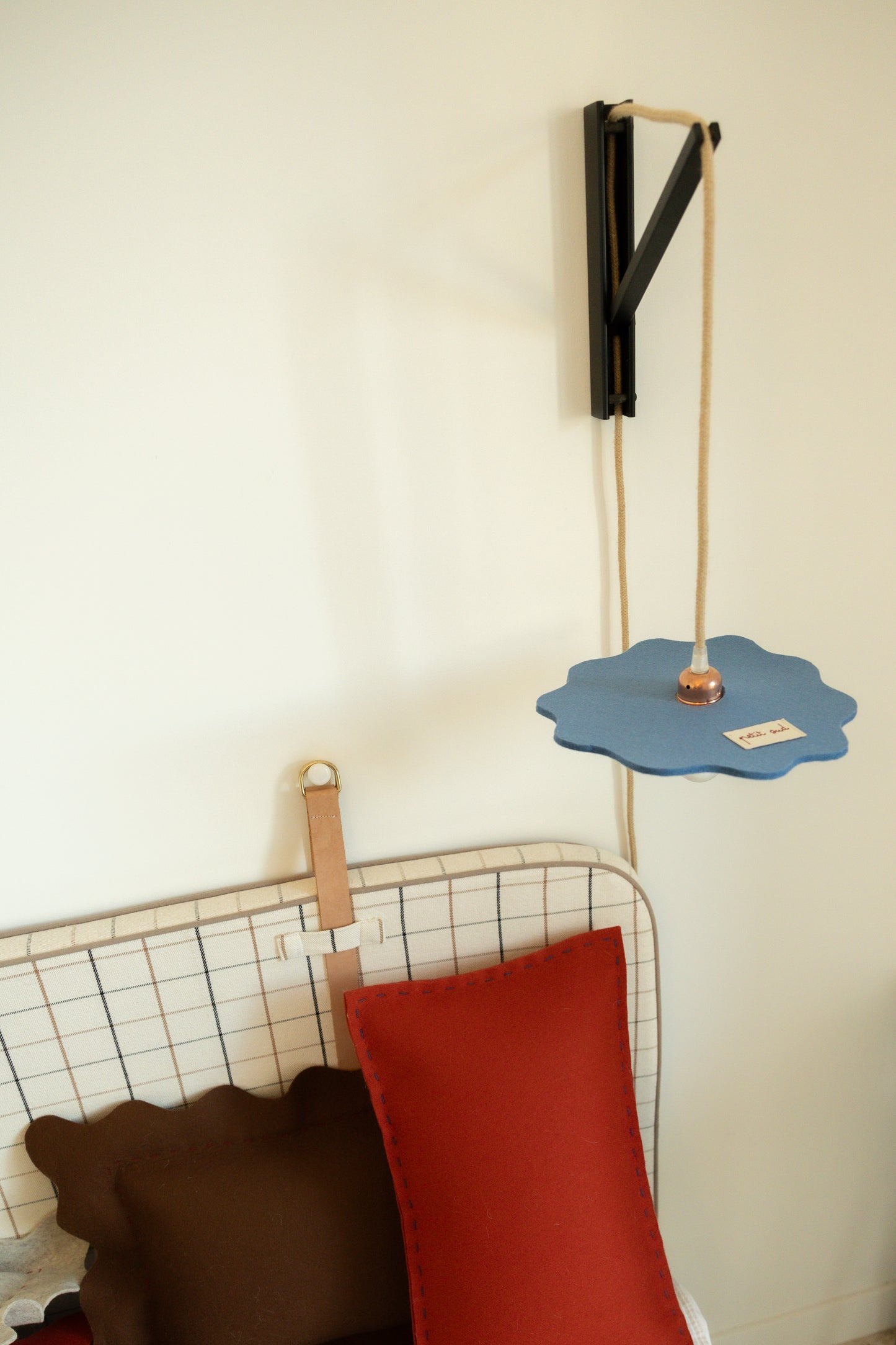 Suspension Wavy Bleu