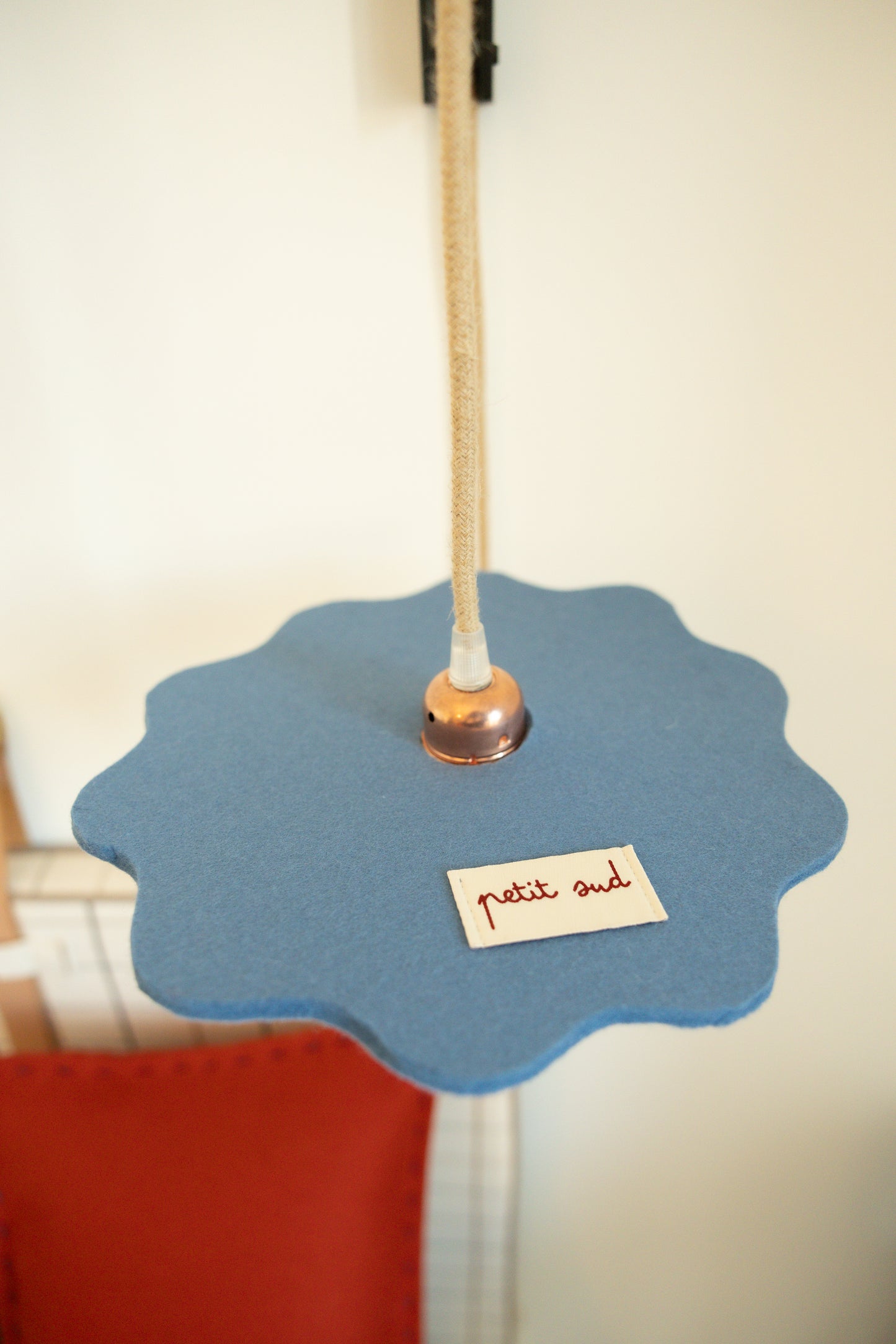 Suspension Wavy Bleu